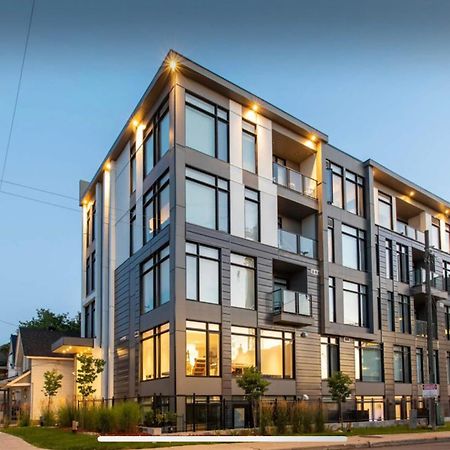 Westview Luxury Suites Ottawa Ngoại thất bức ảnh
