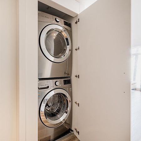 Westview Luxury Suites Ottawa Ngoại thất bức ảnh