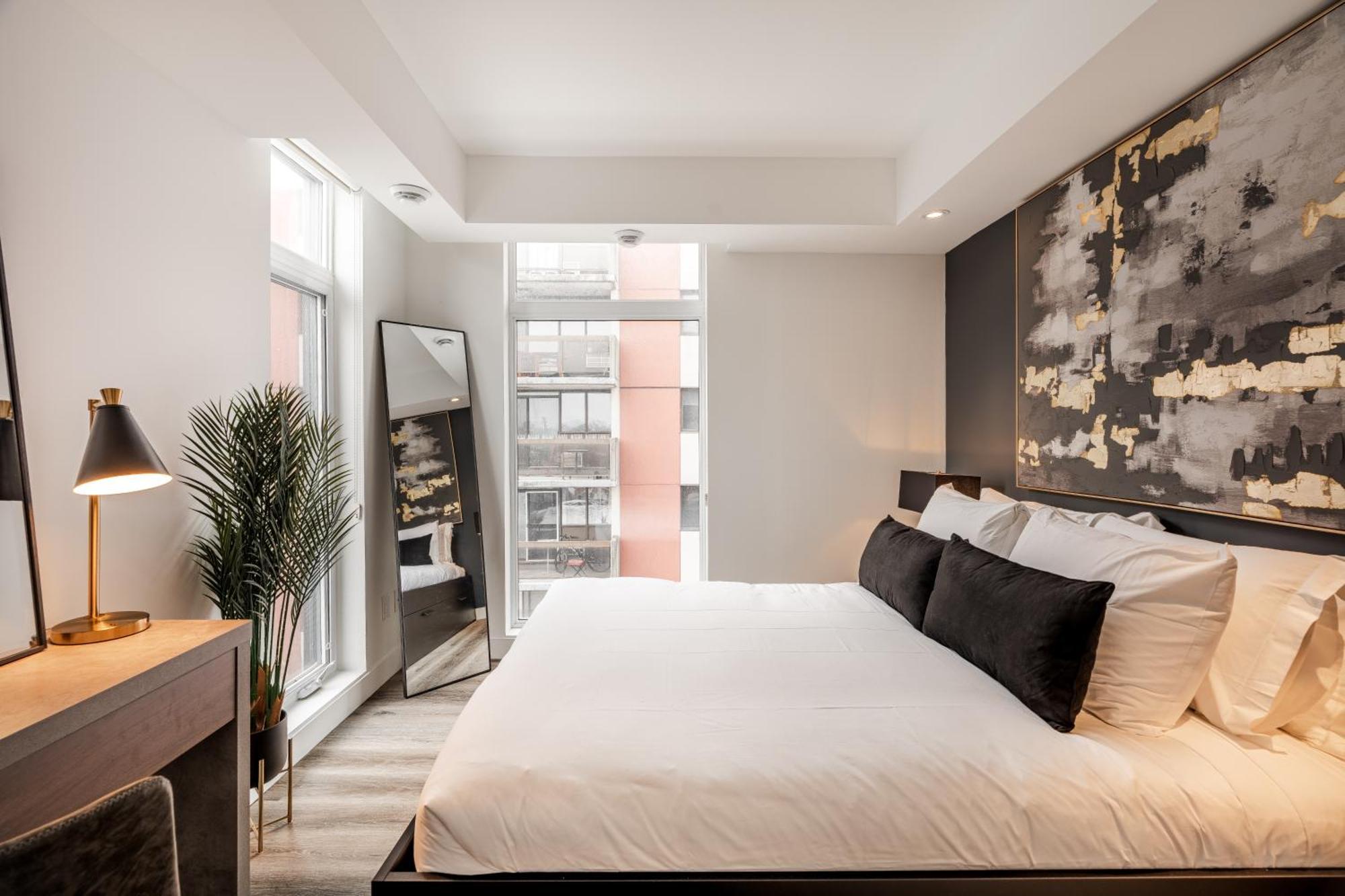 Westview Luxury Suites Ottawa Ngoại thất bức ảnh