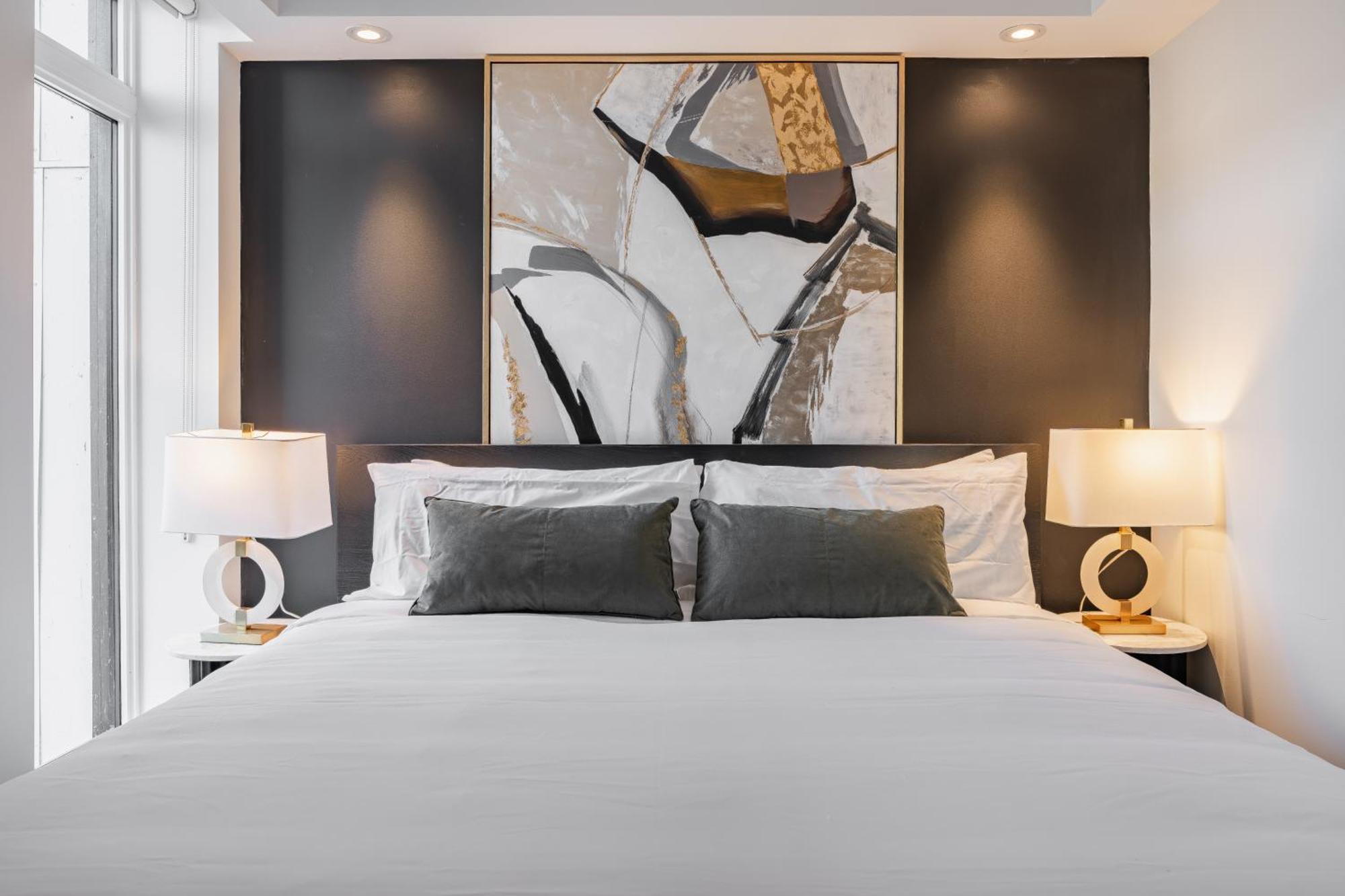 Westview Luxury Suites Ottawa Ngoại thất bức ảnh