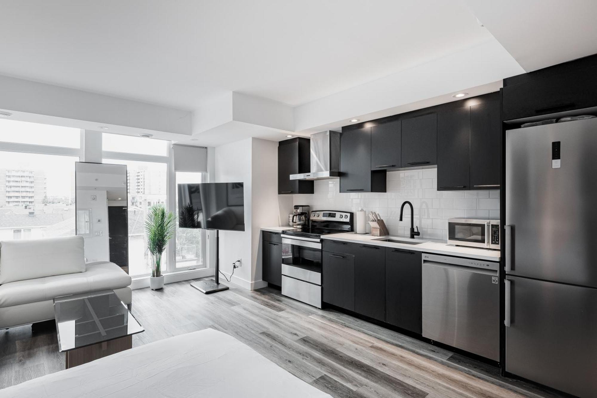 Westview Luxury Suites Ottawa Ngoại thất bức ảnh
