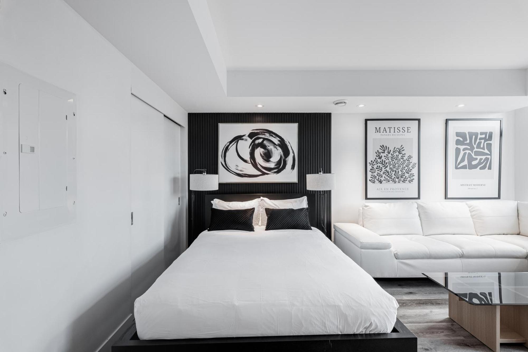 Westview Luxury Suites Ottawa Ngoại thất bức ảnh