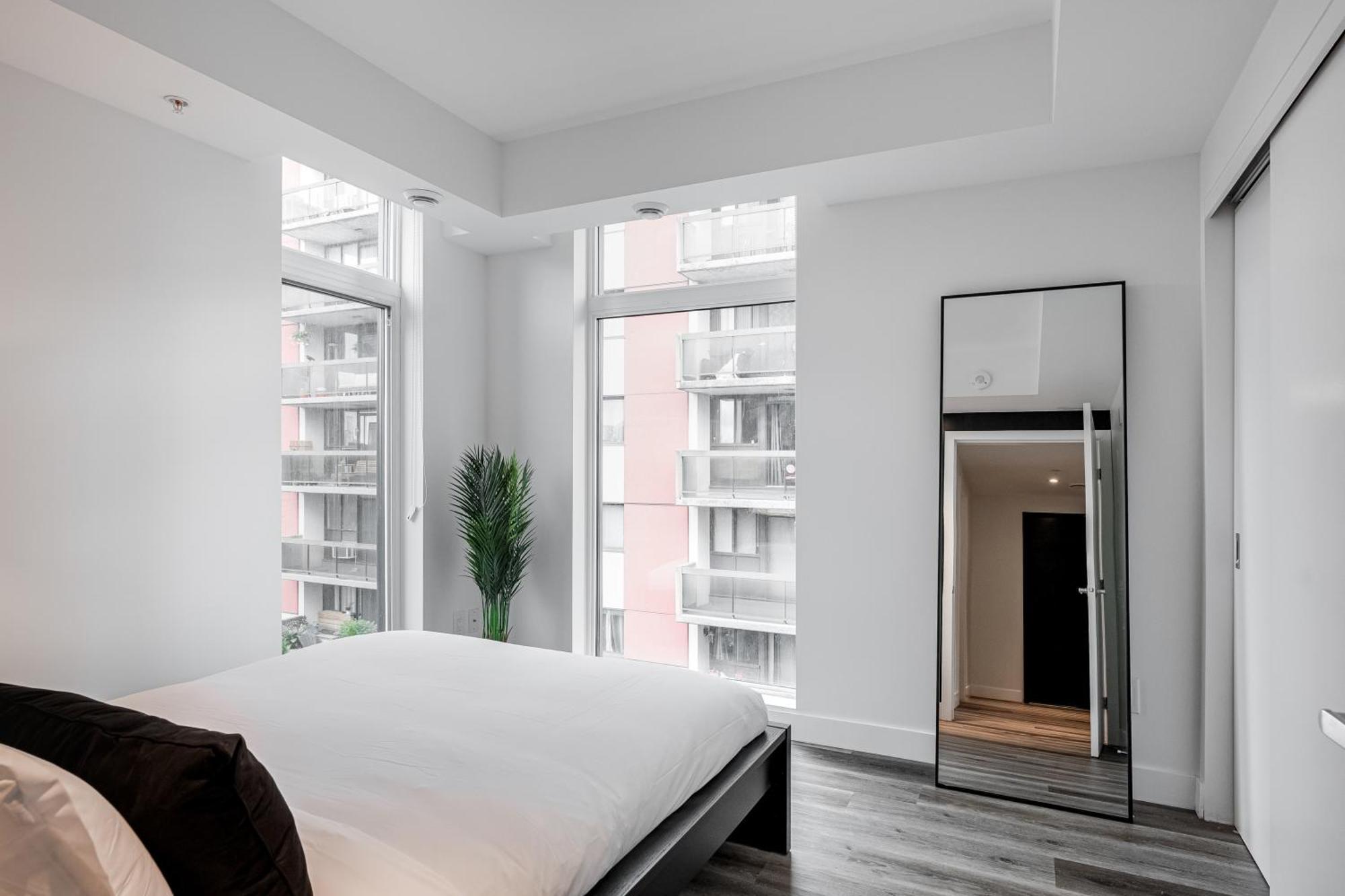 Westview Luxury Suites Ottawa Ngoại thất bức ảnh