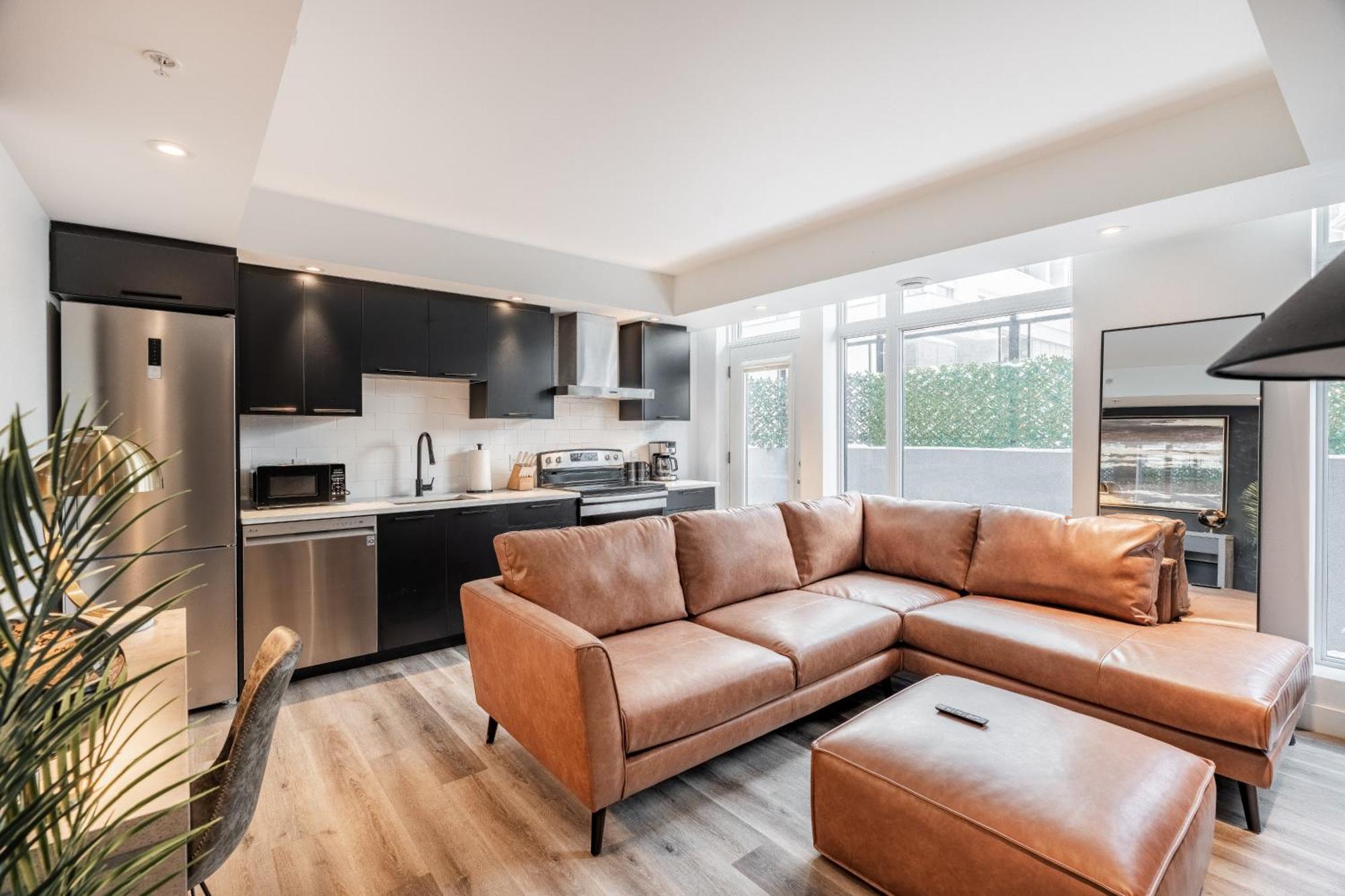 Westview Luxury Suites Ottawa Ngoại thất bức ảnh