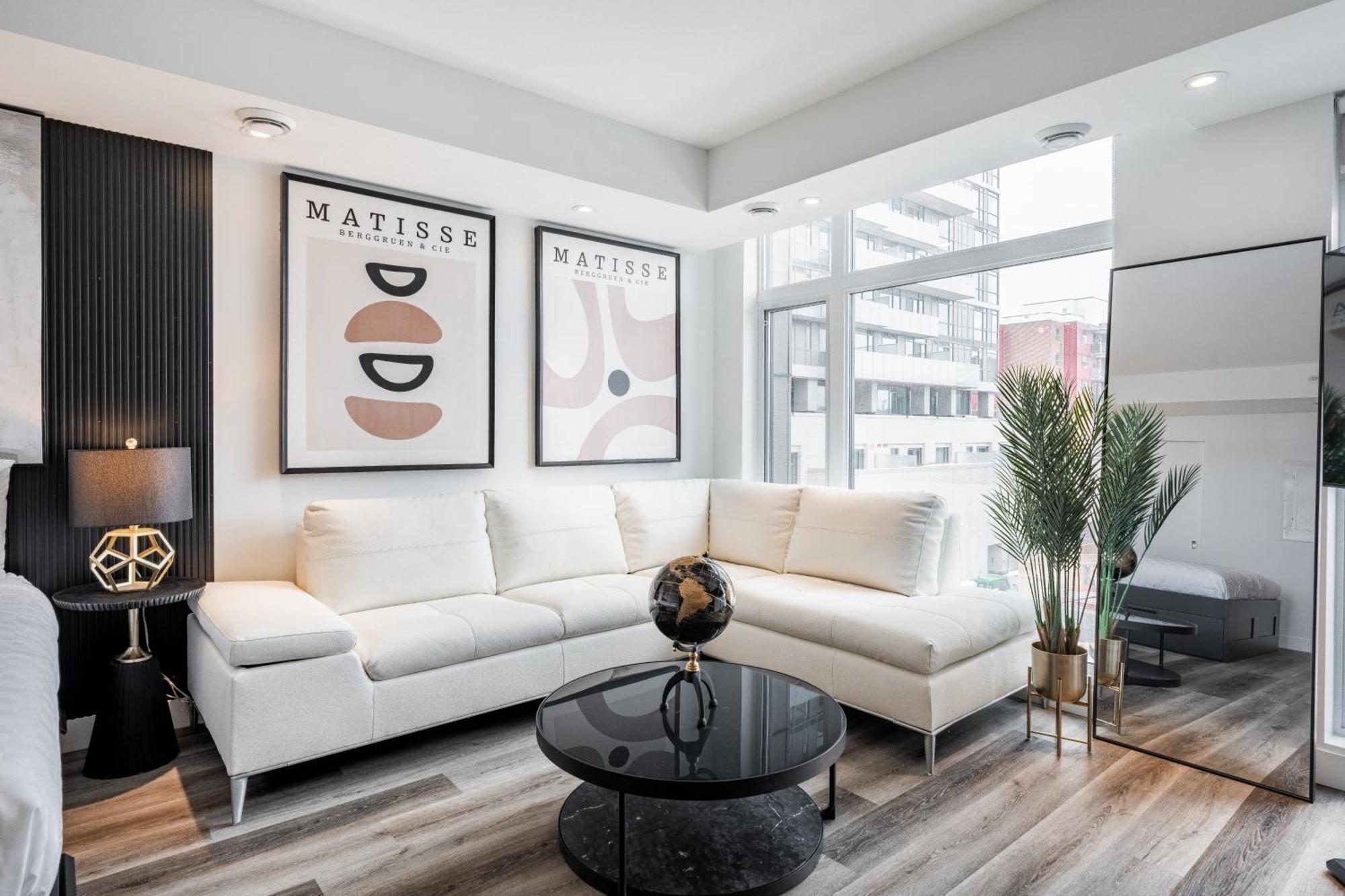 Westview Luxury Suites Ottawa Ngoại thất bức ảnh
