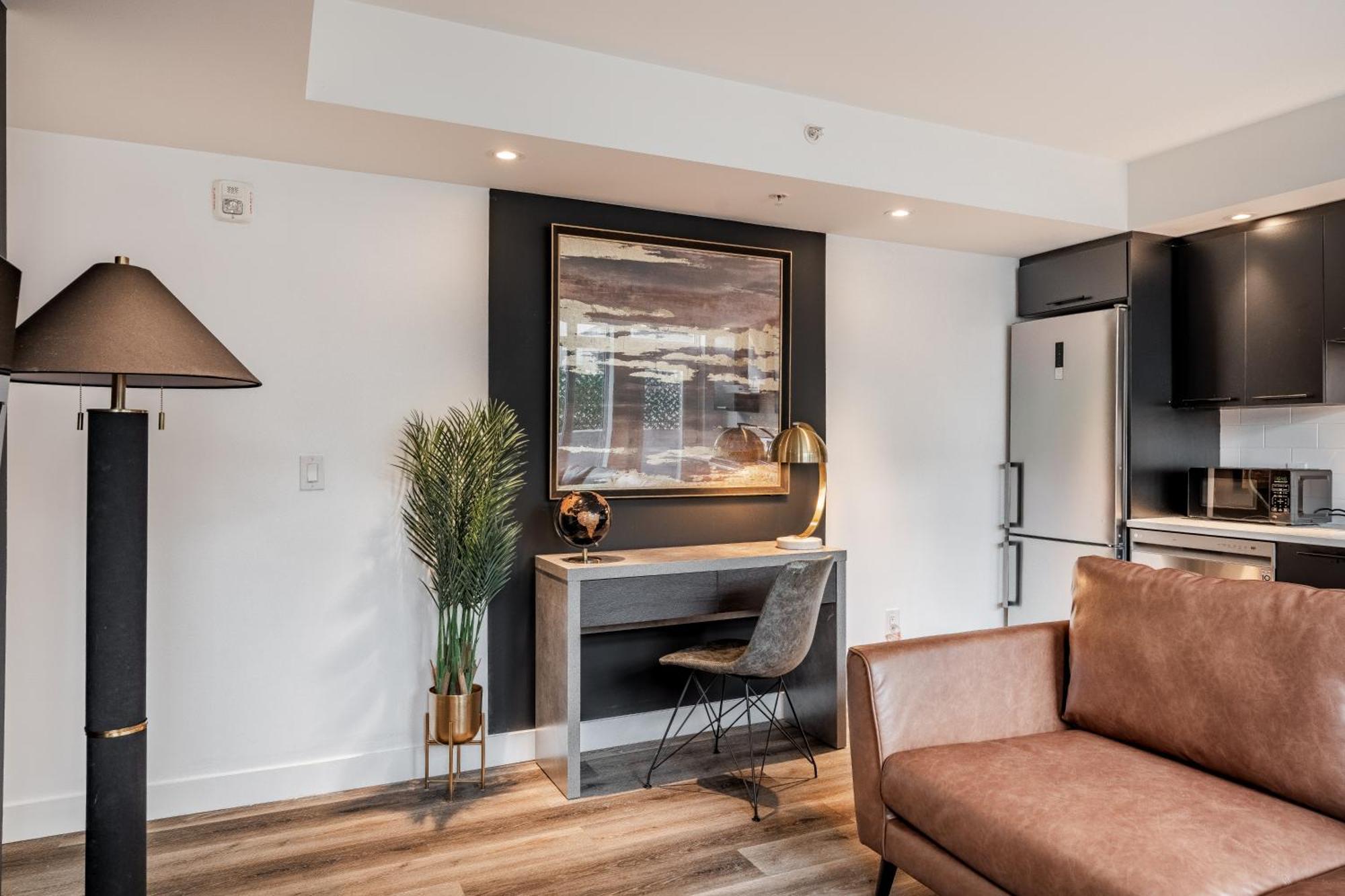 Westview Luxury Suites Ottawa Ngoại thất bức ảnh