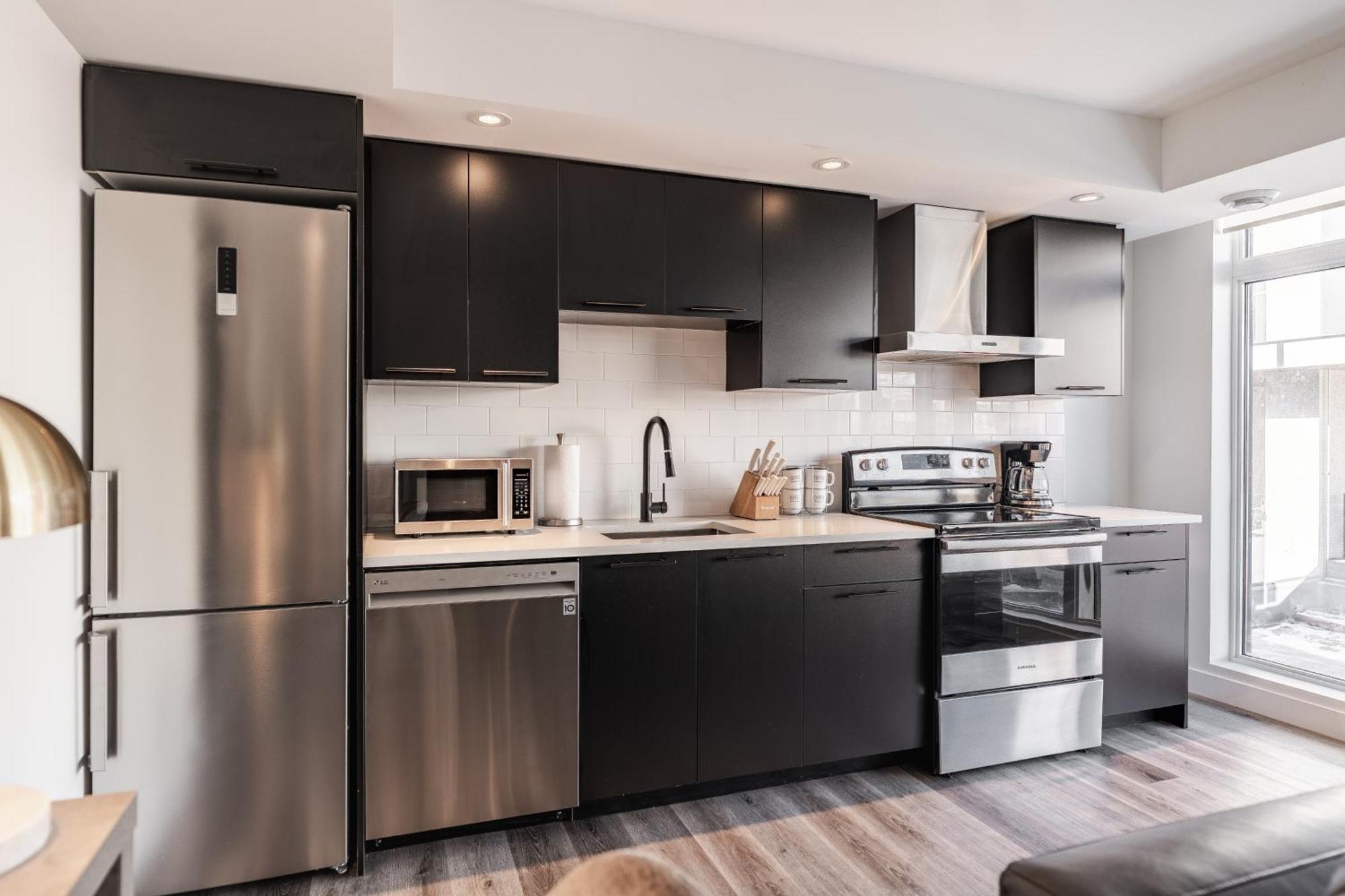 Westview Luxury Suites Ottawa Ngoại thất bức ảnh